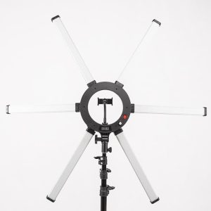 תאורה למאפרים עם 6 זרועות LED6 תאורה למאפרים עם 6 זרועות LED6