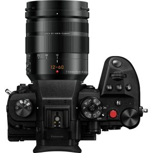 מצלמת Panasonic GH6 עם עדשה 12-60 מ"מ מצלמת Panasonic GH6 עם עדשה 12-60 מ"מ