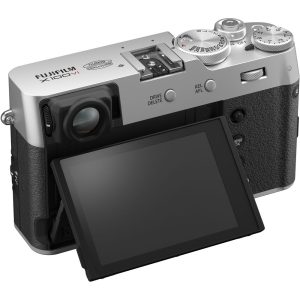 מצלמה דיגיטלית FUJIFILM X100VI עם מסך מפרקי