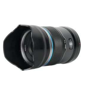עדשה למצלמת FULLFRAME APS-C דגם SIRUI SNIPER 23MM F1.2 עדשה למצלמת FULLFRAME APS-C דגם SIRUI SNIPER 23MM F1.2