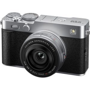 מצלמת FUJI X-E5 עם עדשה