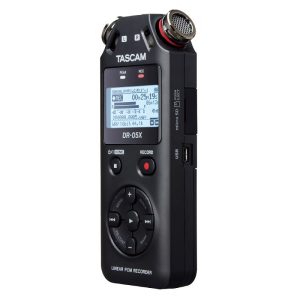 מקליט אודיו TASCAM DR-05X מקליט אודיו TASCAM DR-05X