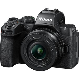 מצלמת ניקון Z50 II עם עדשה 16-50mm